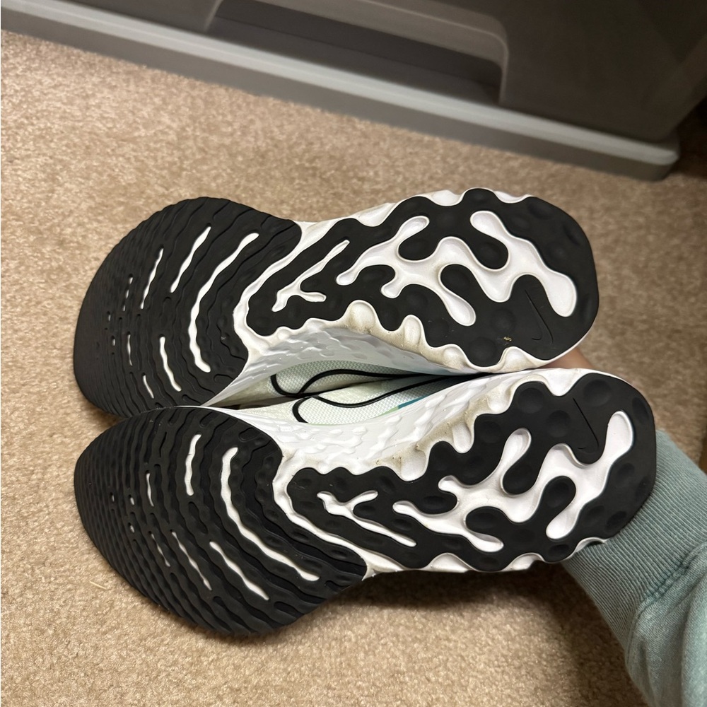 Nike Infinity React - image 4